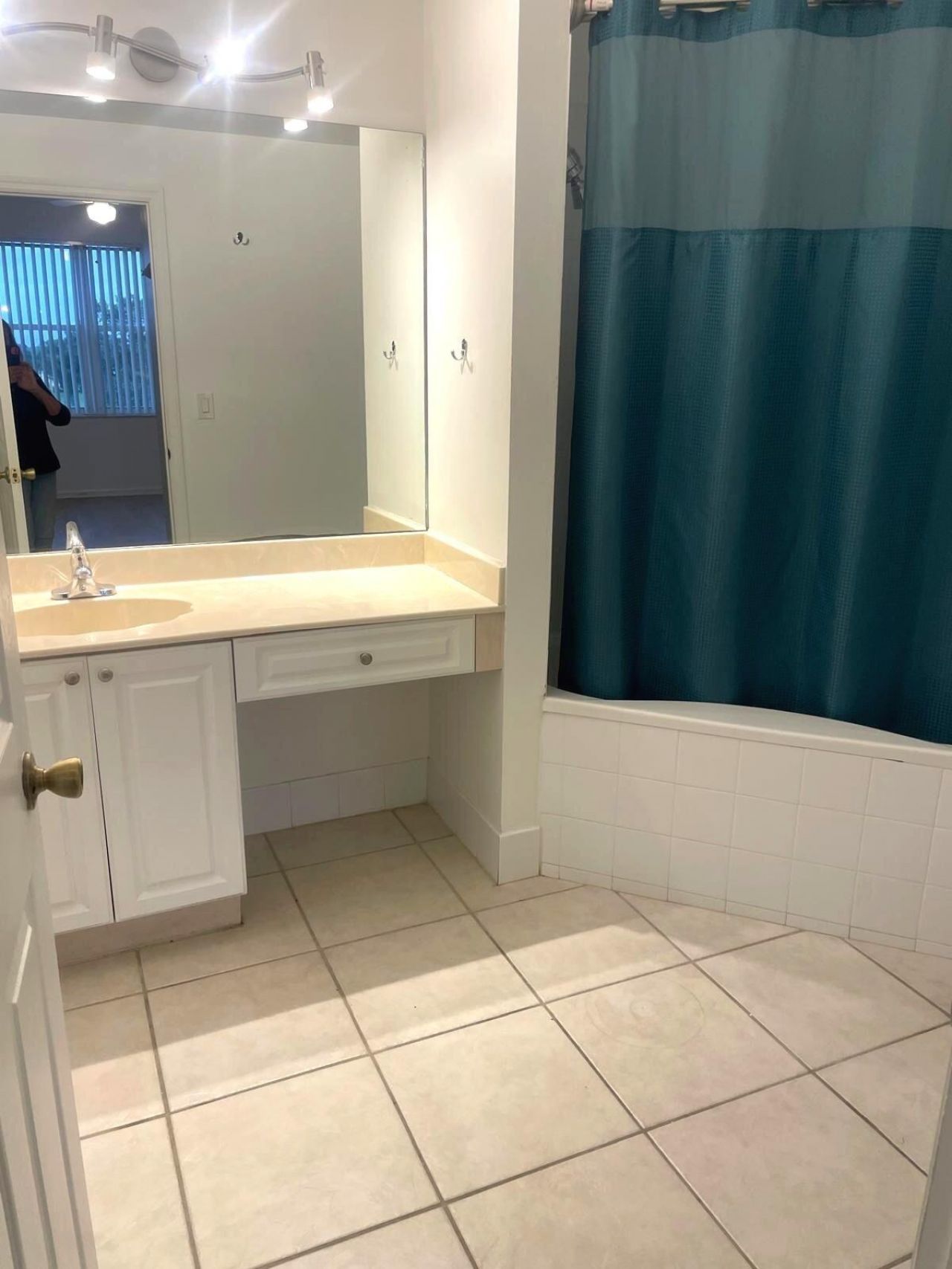 2100 Greenview Shores Boulevard, Unit 523, Wellington, FL 33414 Photo