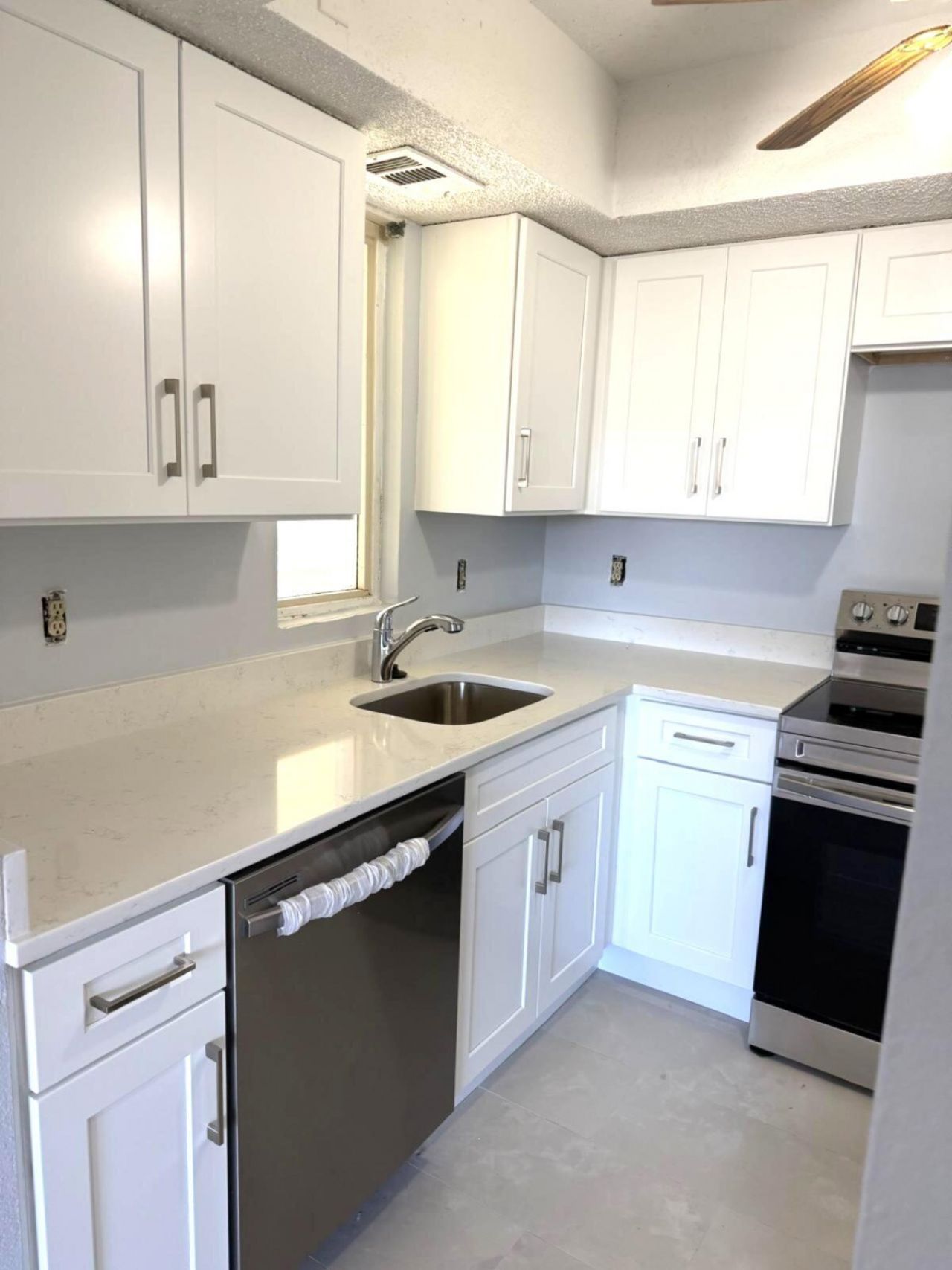 1560 SE Royal Green Circle, Unit 201, Port Saint Lucie, FL 34952 Photo