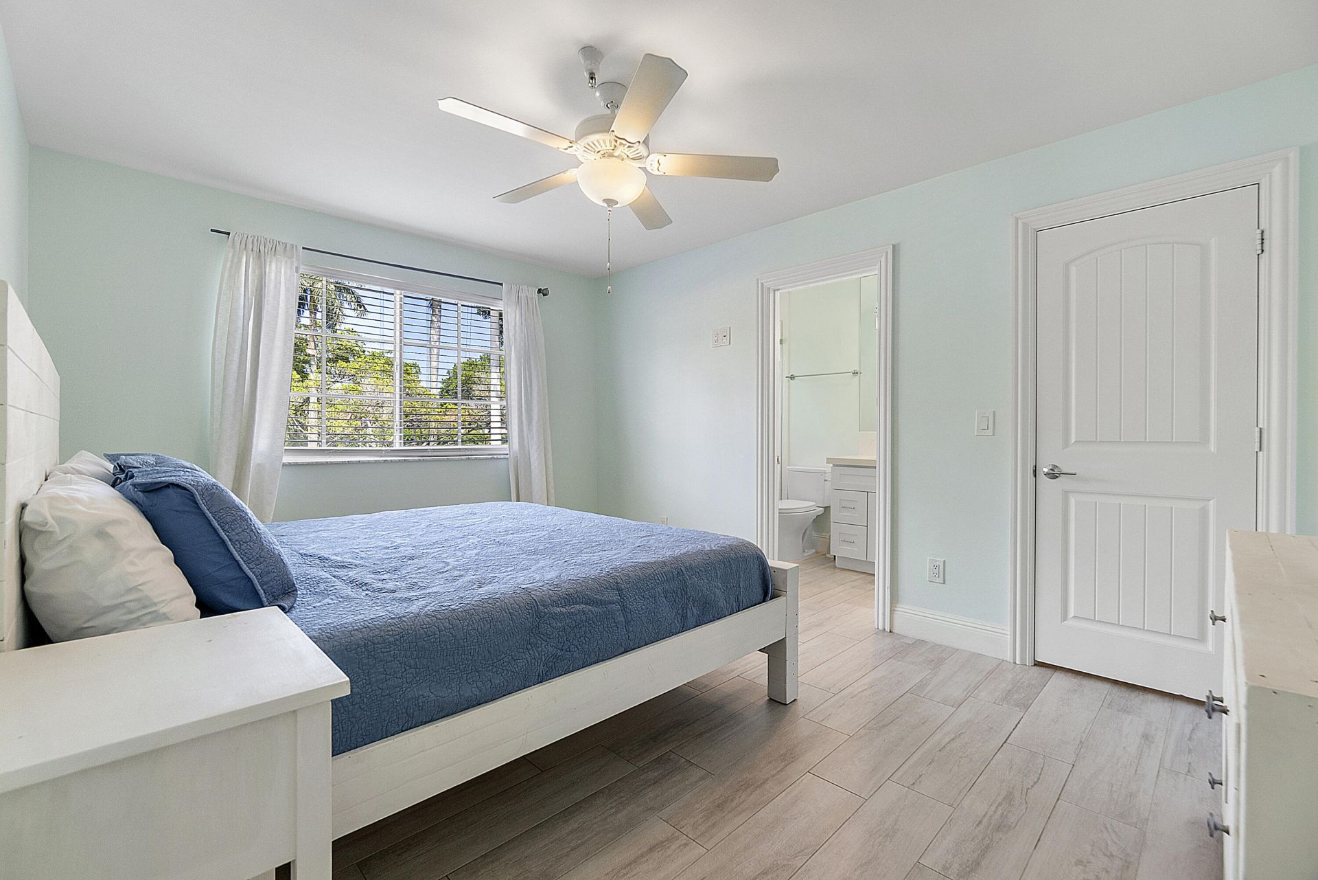 123 Yacht Club Way, Unit 101, Hypoluxo, FL 33462 Photo