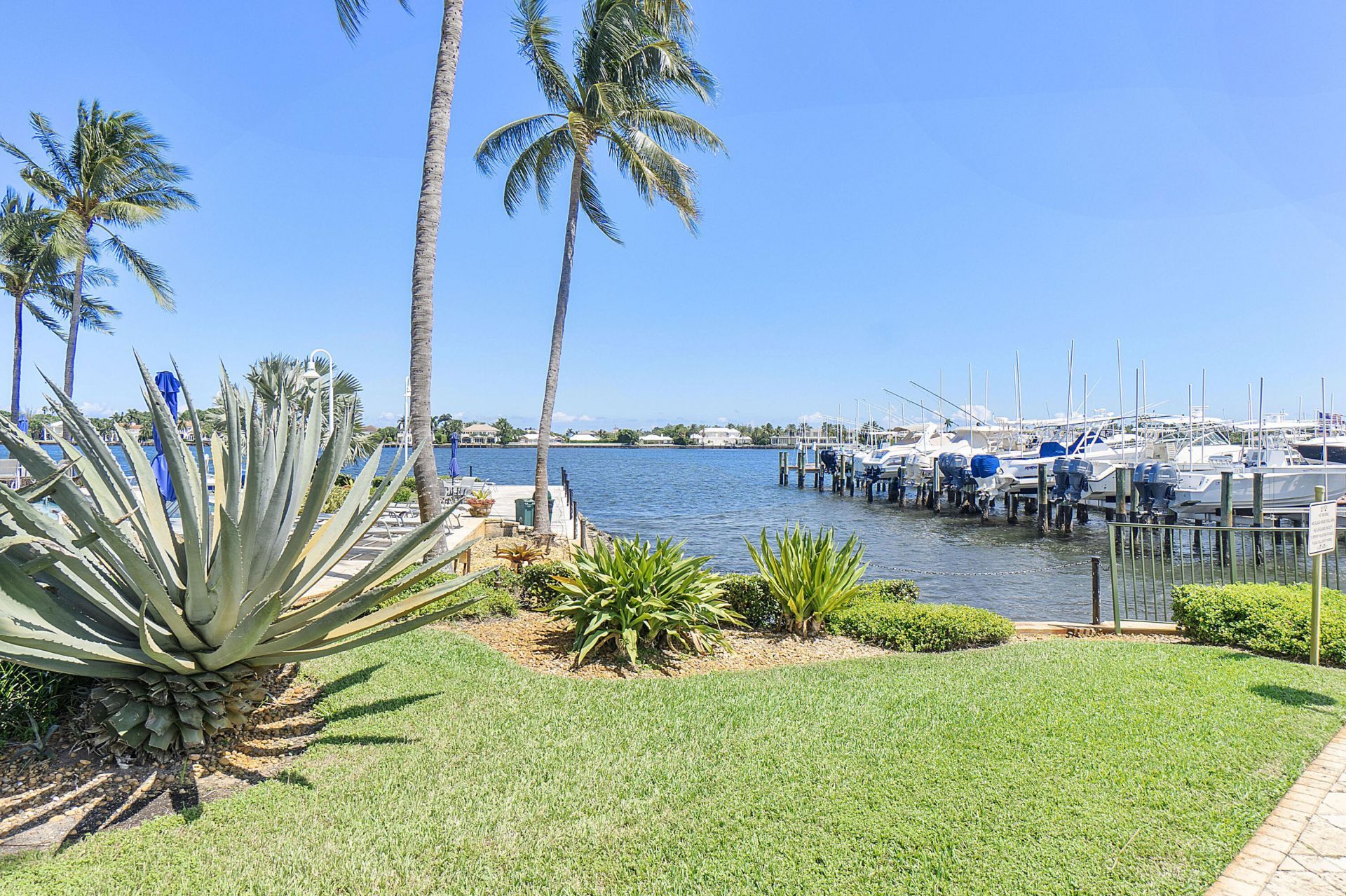 123 Yacht Club Way, Unit 101, Hypoluxo, FL 33462 Photo