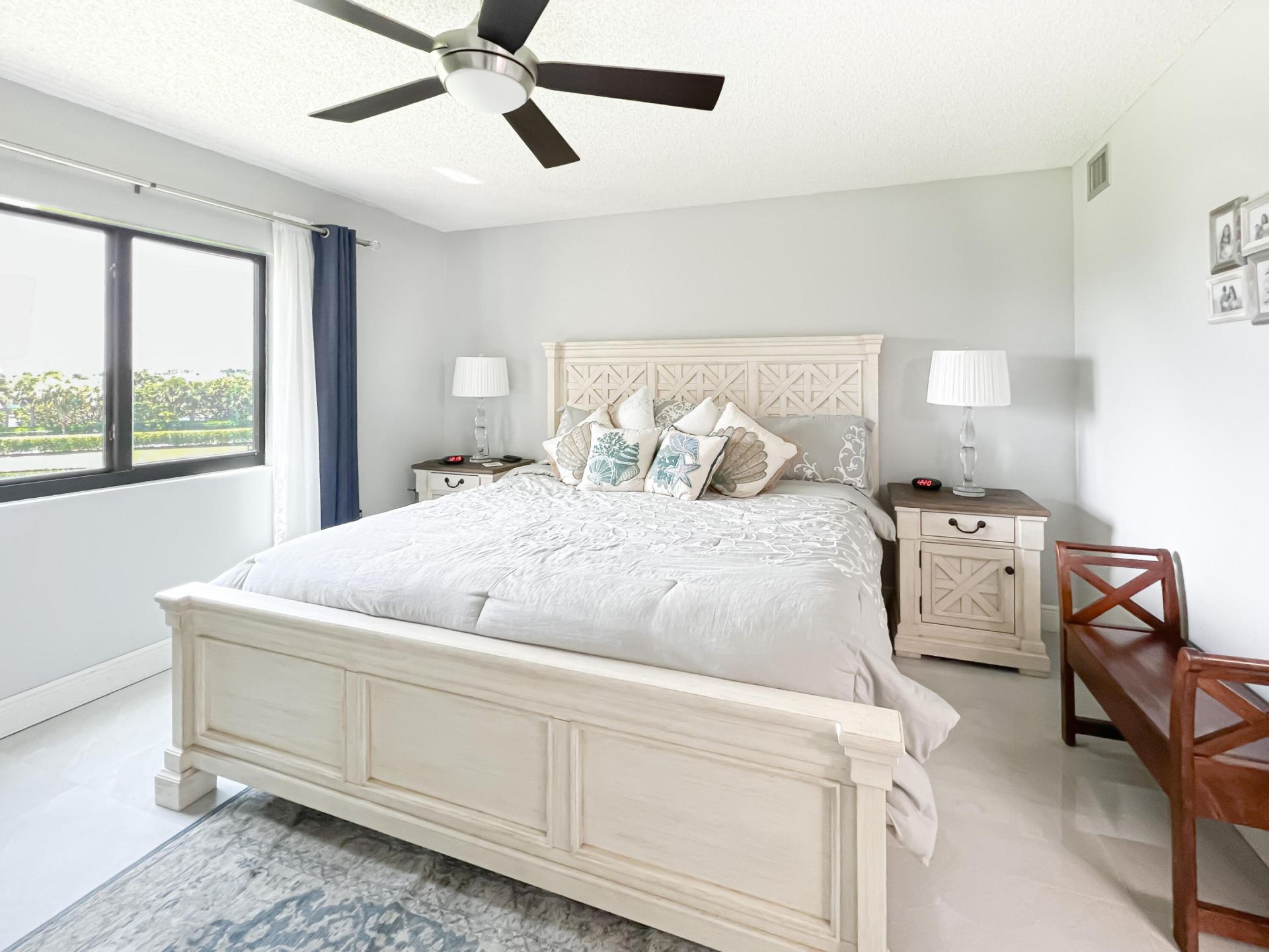 301 Ocean Bluffs Boulevard, Unit 202, Jupiter, FL 33477 Photo