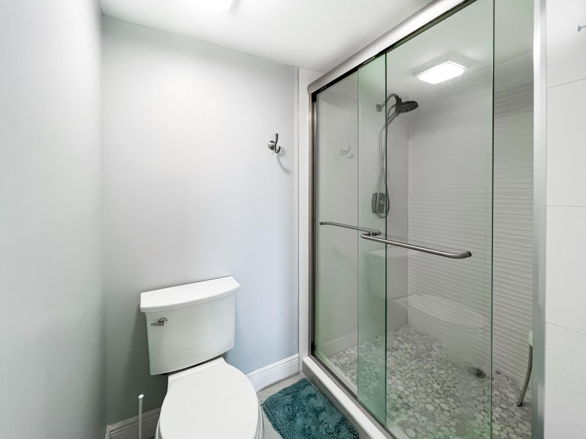 301 Ocean Bluffs Boulevard, Unit 202, Jupiter, FL 33477 Photo