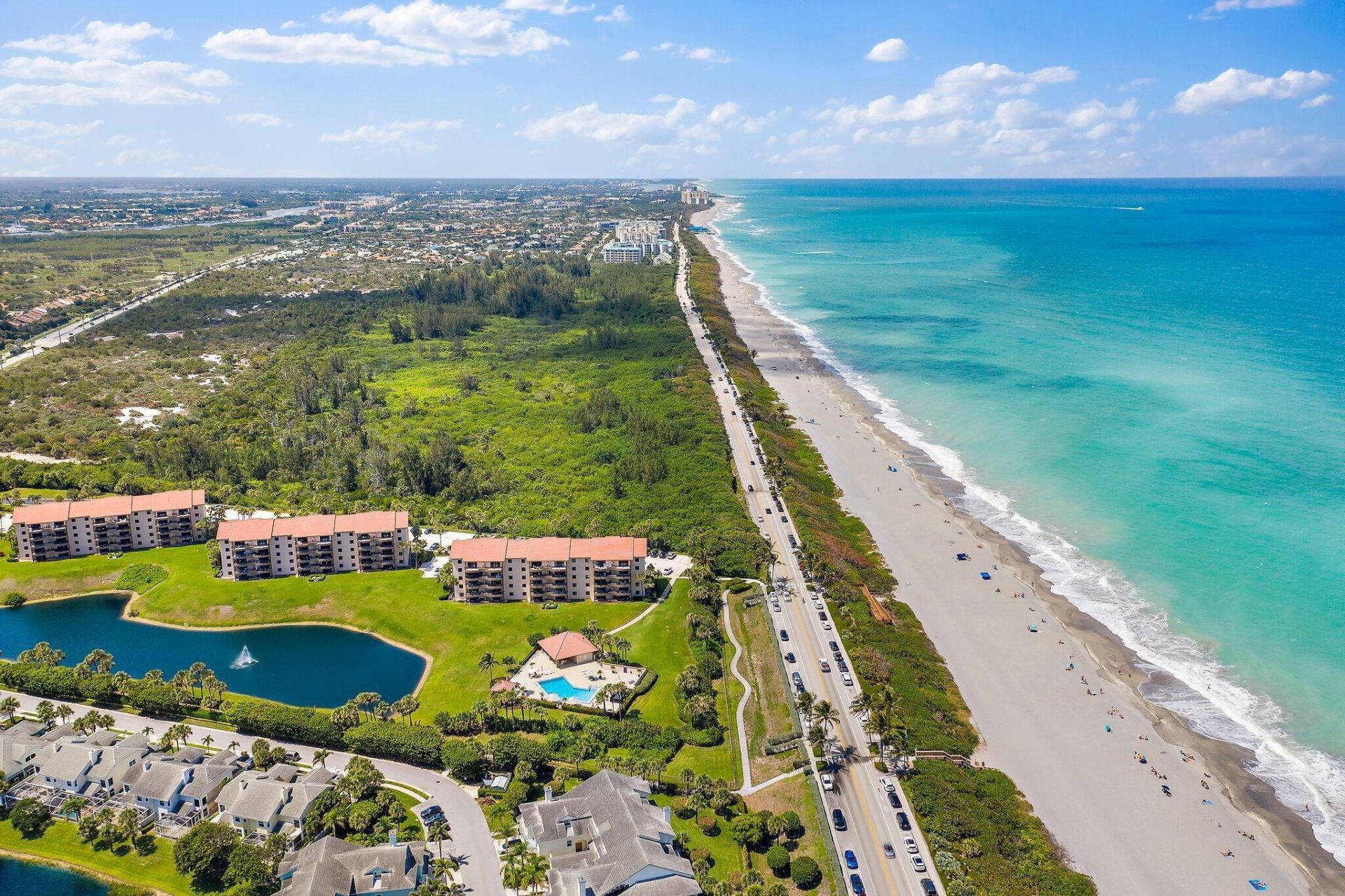 301 Ocean Bluffs Boulevard, Unit 202, Jupiter, FL 33477 Photo