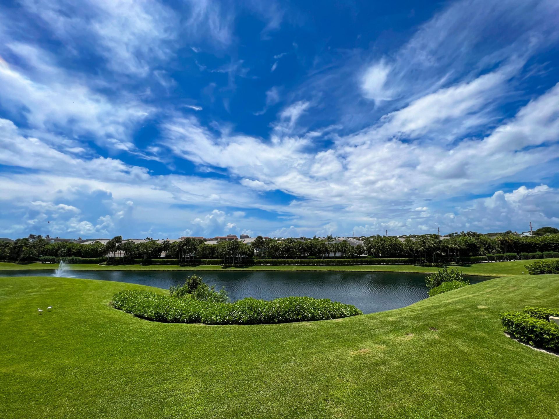 301 Ocean Bluffs Boulevard, Unit 202, Jupiter, FL 33477 Photo