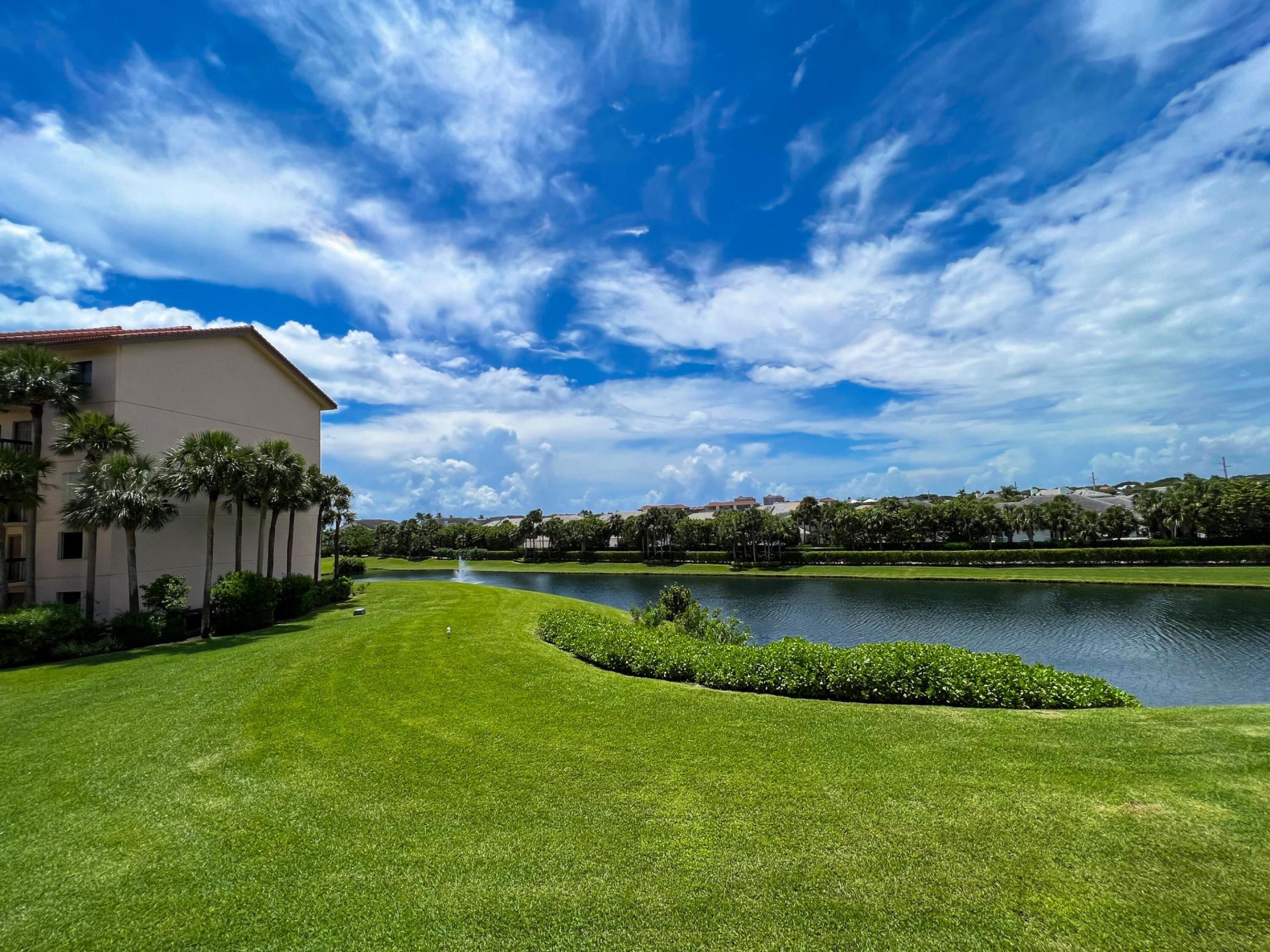 301 Ocean Bluffs Boulevard, Unit 202, Jupiter, FL 33477 Photo