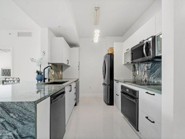 550 Okeechobee Boulevard, Unit 1809, West Palm Beach, FL 33401