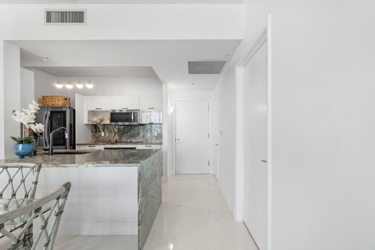 550 Okeechobee Boulevard, Unit 1809, West Palm Beach, FL 33401 Photo