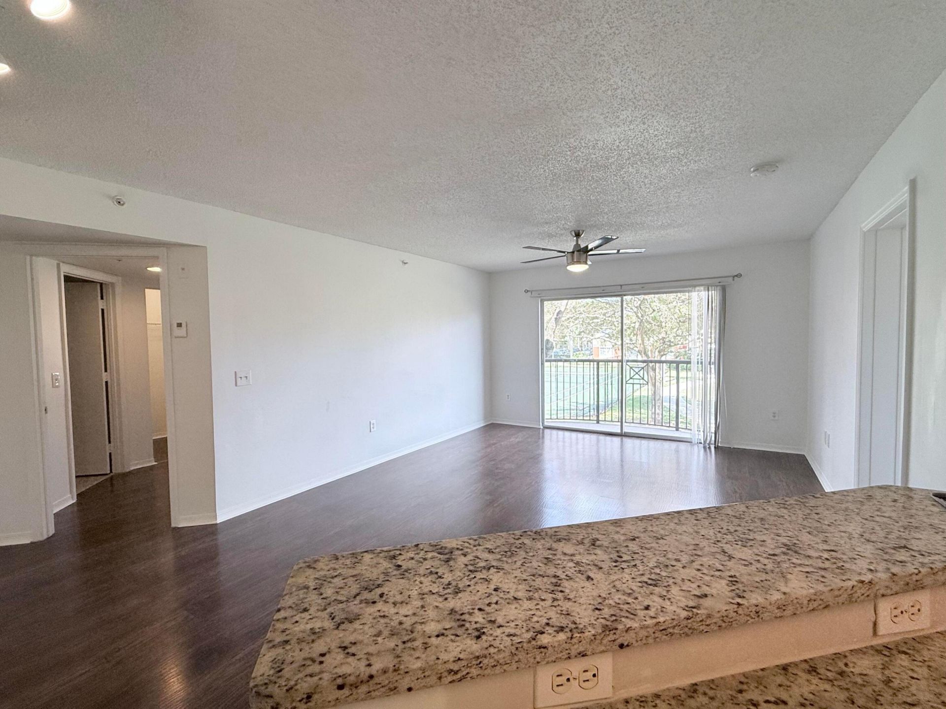 4175 N Haverhill, Unit 918, West Palm Beach, FL 33417 Photo