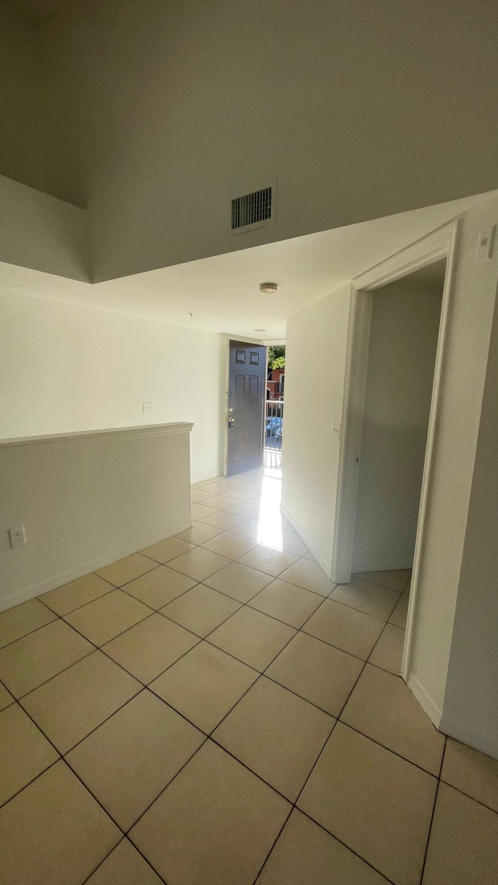 4199 N Haverhill Road, Unit 103, West Palm Beach, FL 33417 Photo