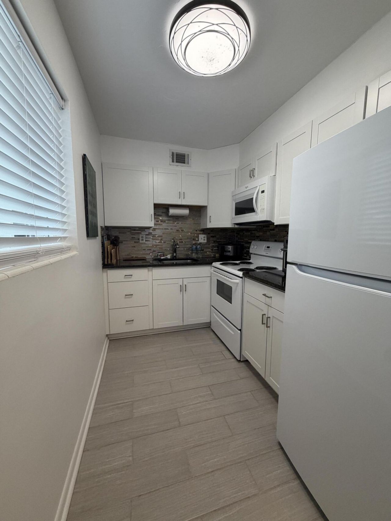 2004 Lake Osborne Drive, Unit 17, Lake Worth Beach, FL 33461 Photo