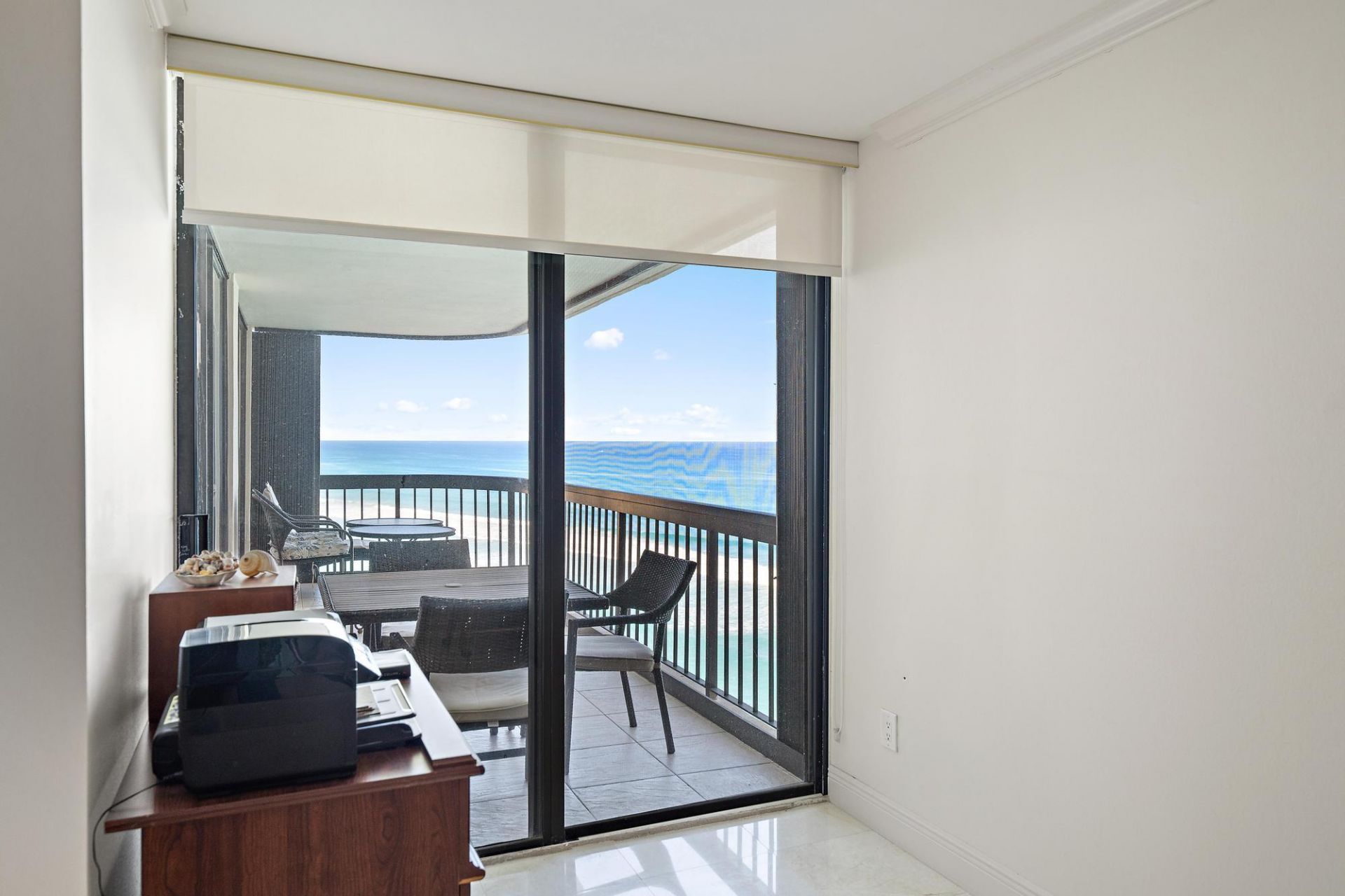 5380 N Ocean Drive, Unit 19e, Singer Island, FL 33404 Photo