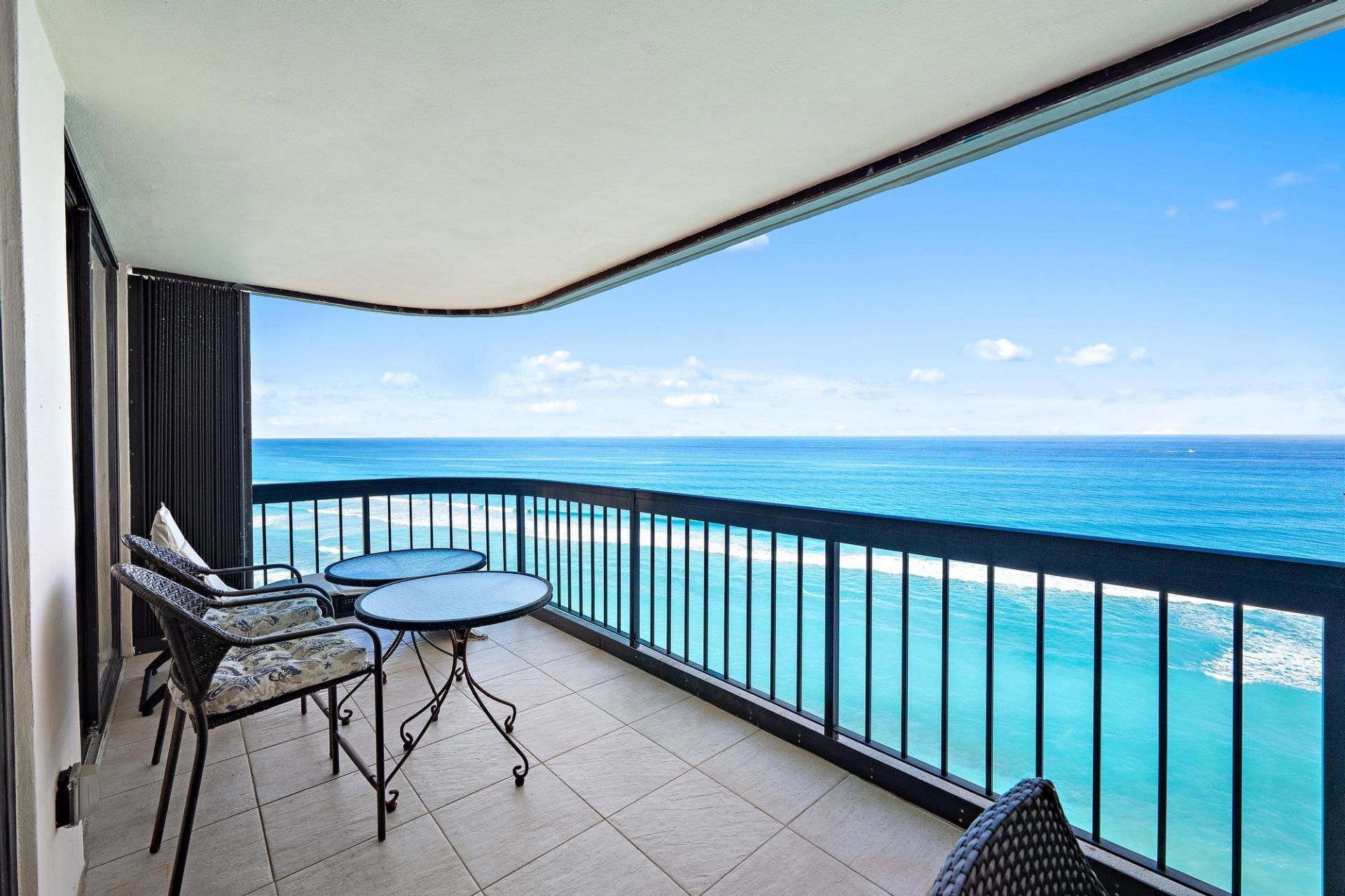 5380 N Ocean Drive, Unit 19e, Singer Island, FL 33404 Photo