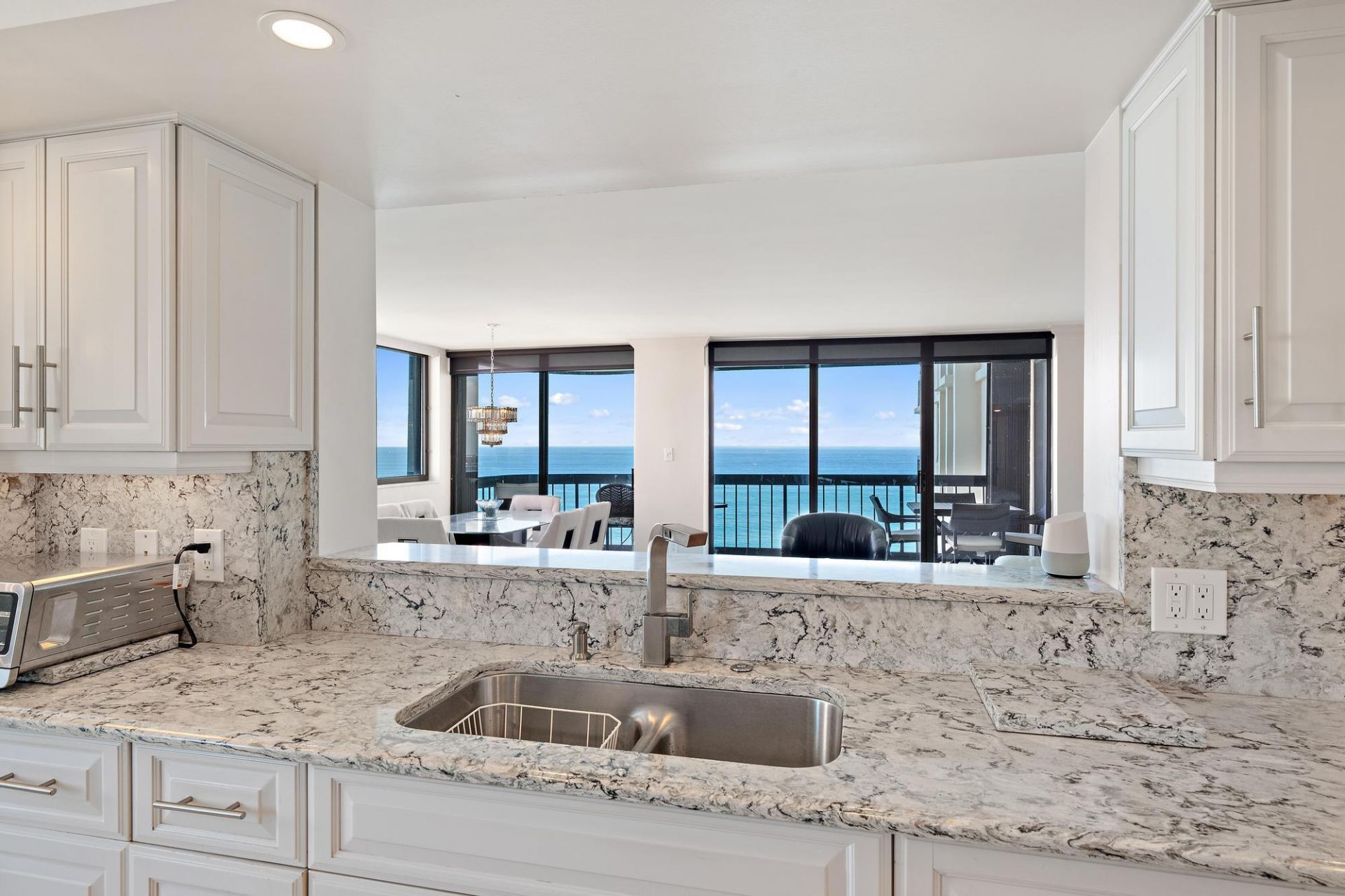 5380 N Ocean Drive, Unit 19e, Singer Island, FL 33404 Photo