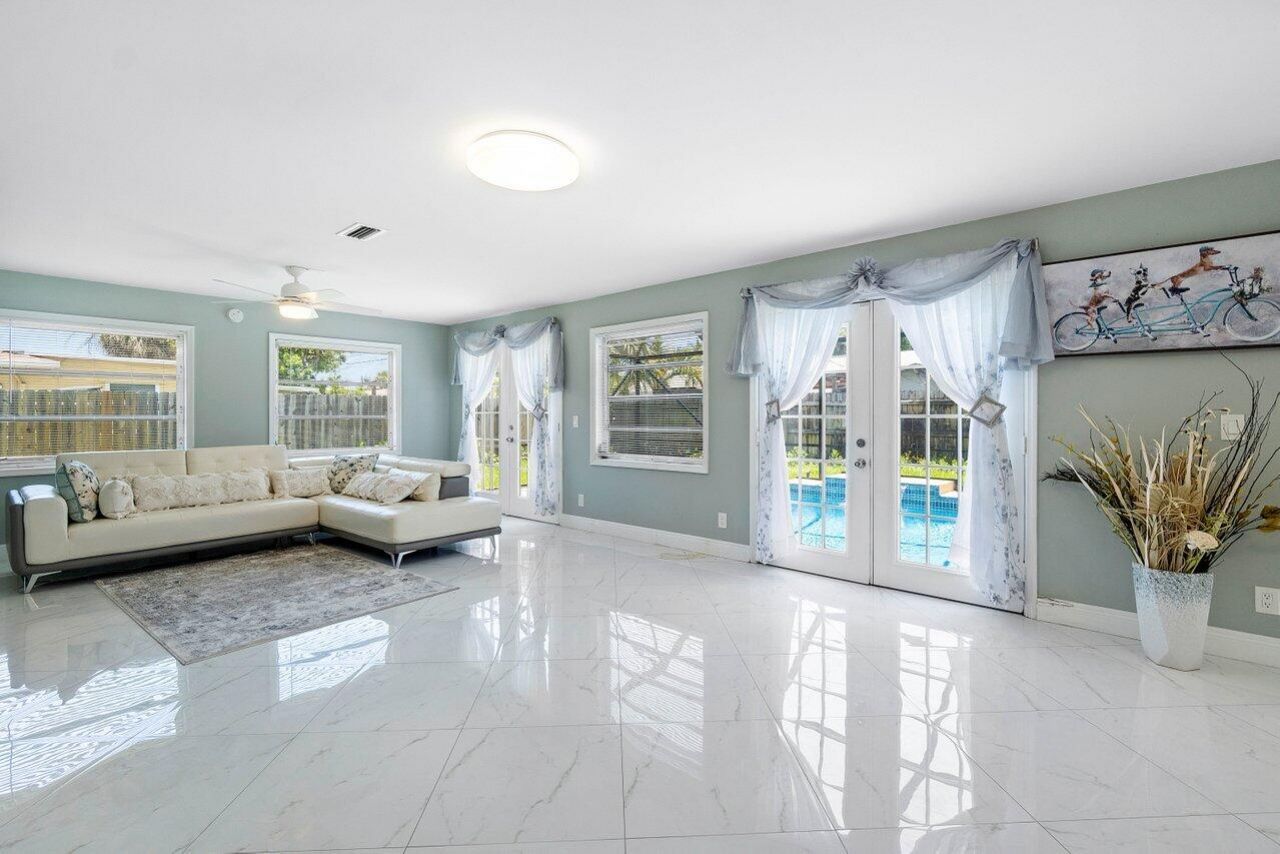 1837 16th Avenue N, Lake Worth Beach, FL 33460 Photo