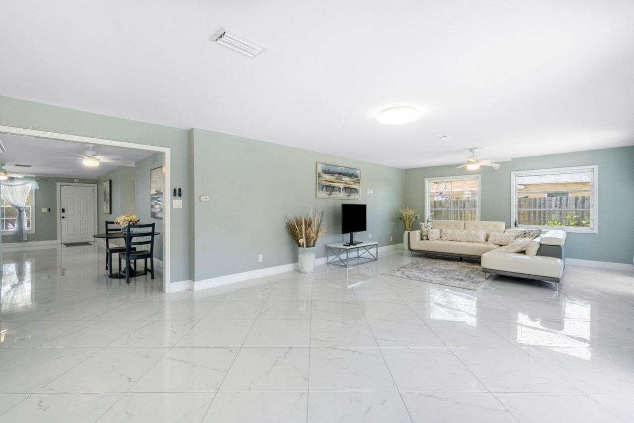 1837 16th Avenue N, Lake Worth Beach, FL 33460 Photo