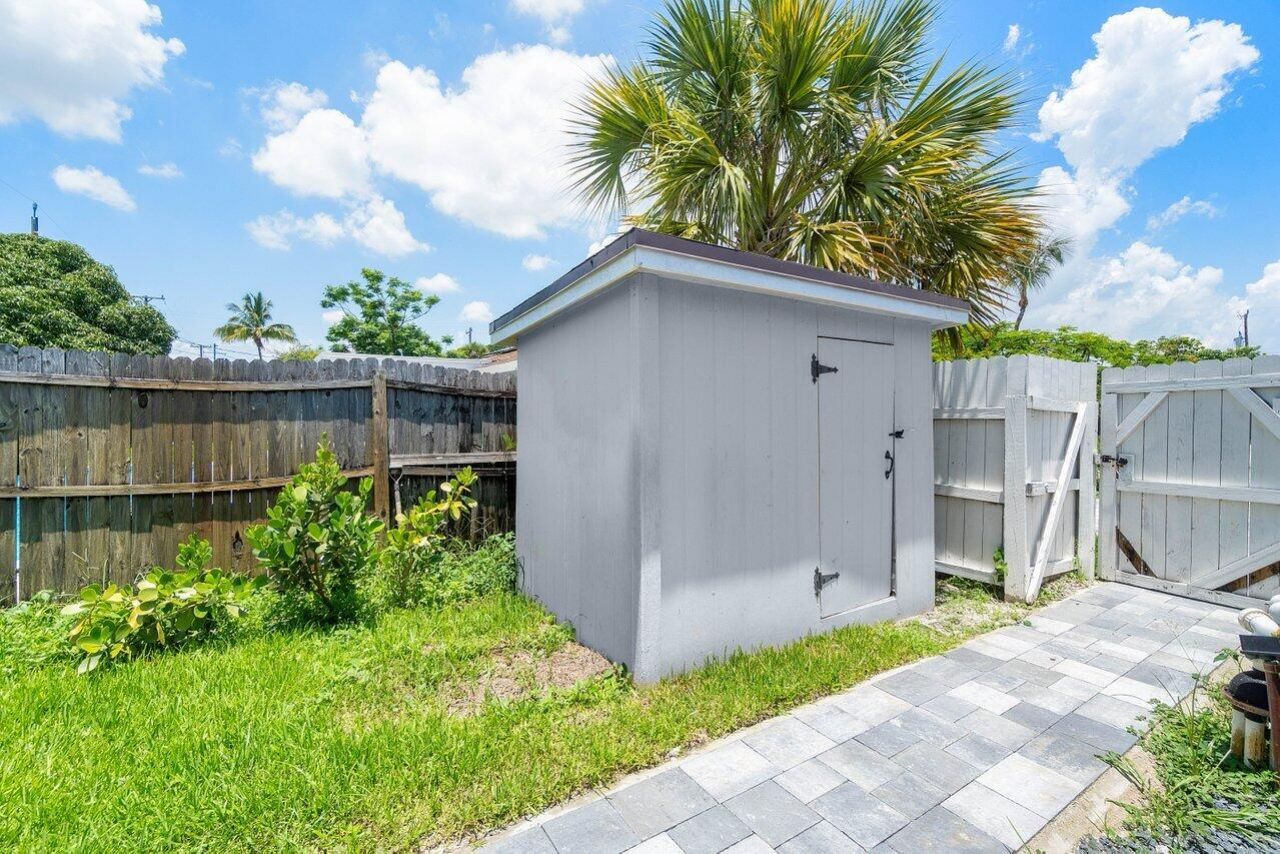 1837 16th Avenue N, Lake Worth Beach, FL 33460 Photo