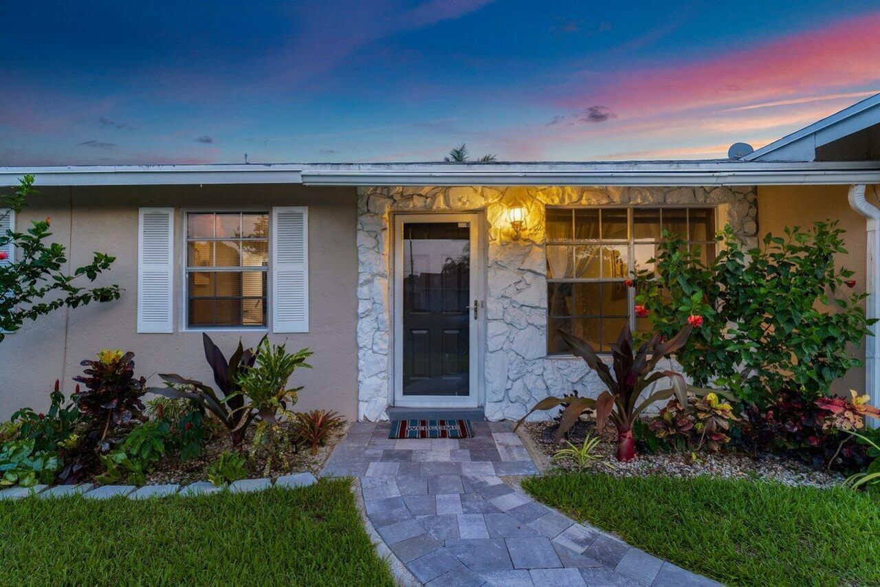 1837 16th Avenue N, Lake Worth Beach, FL 33460 Photo