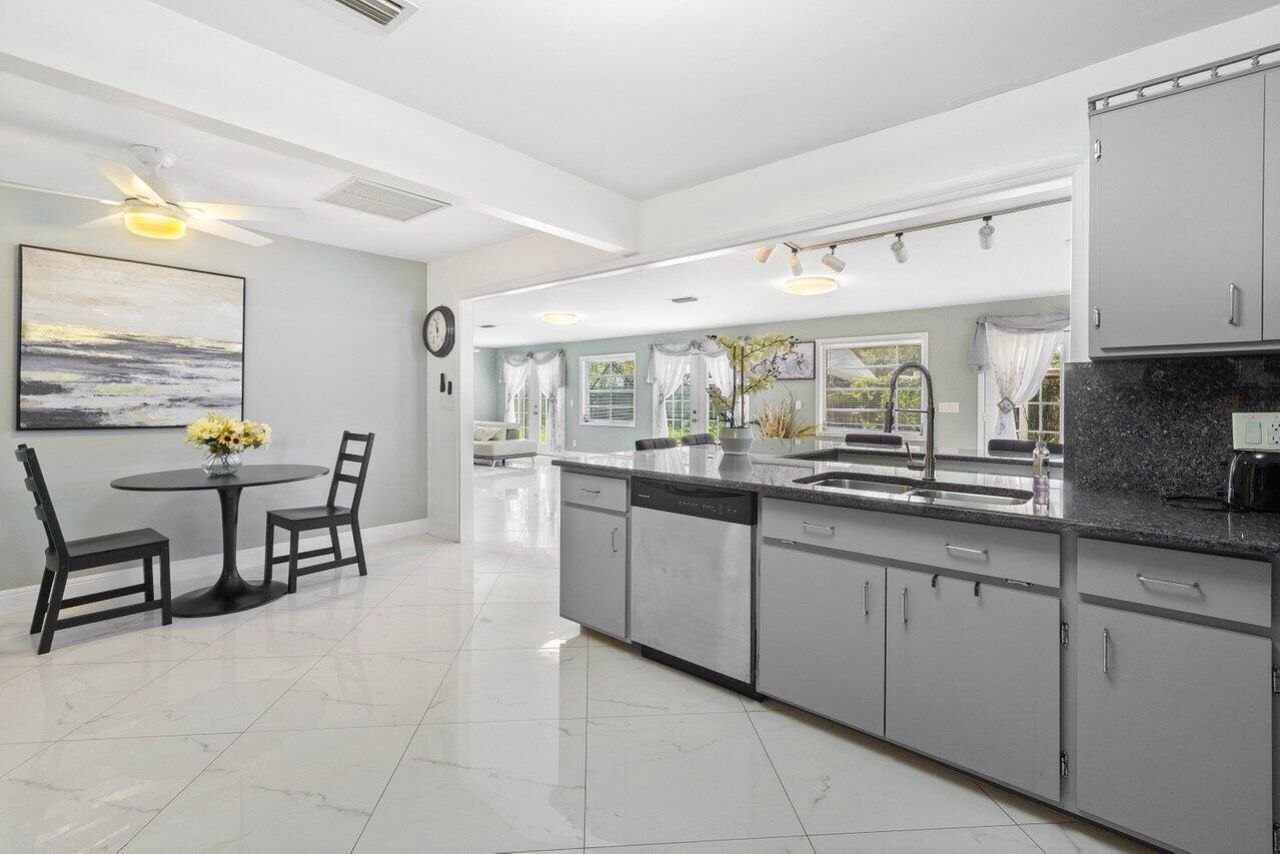 1837 16th Avenue N, Lake Worth Beach, FL 33460 Photo