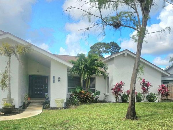 14060 Greentree Drive, Wellington, FL 33414