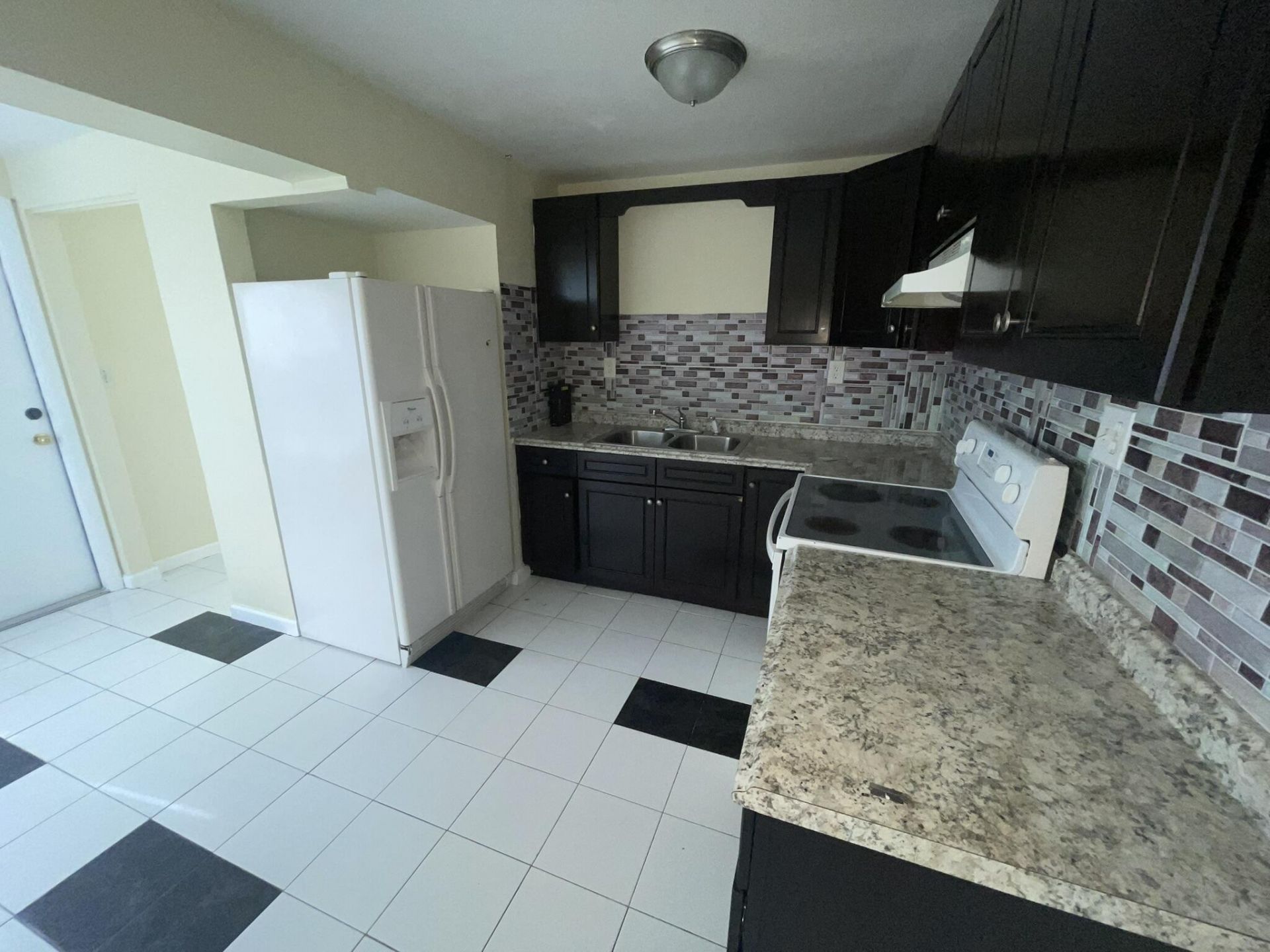 5320 Harriet Place, West Palm Beach, FL 33407 Photo