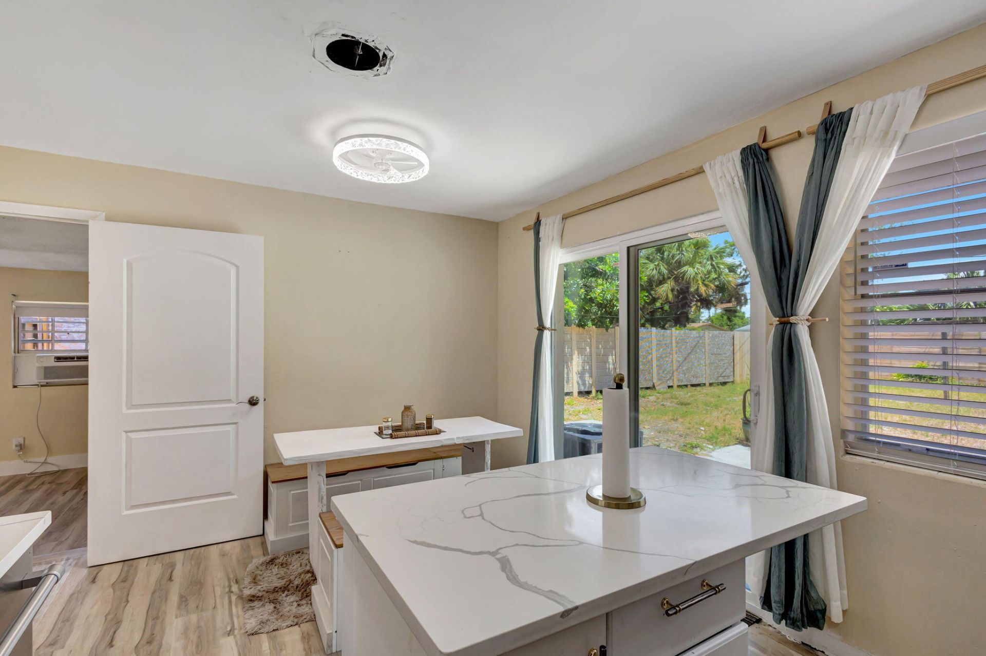 140 W 31st Court, Riviera Beach, FL 33404 Photo