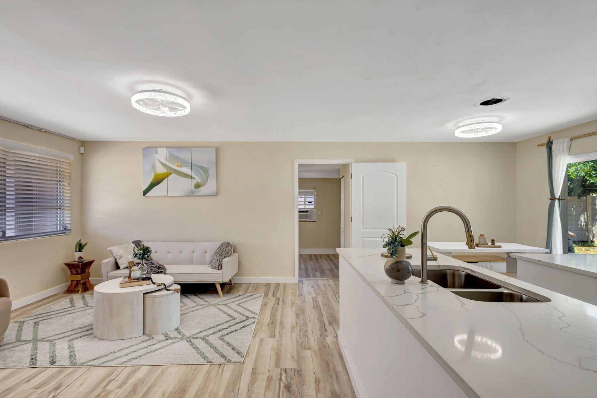 140 W 31st Court, Riviera Beach, FL 33404 Photo