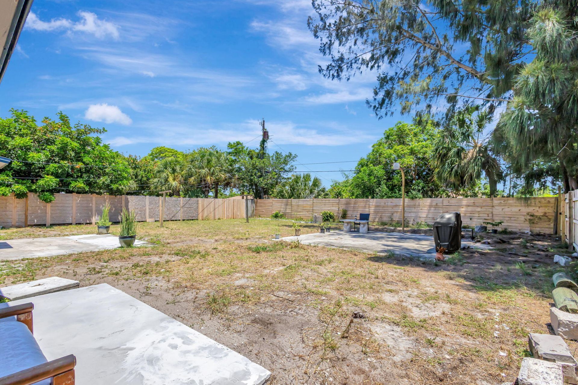 140 W 31st Court, Riviera Beach, FL 33404 Photo