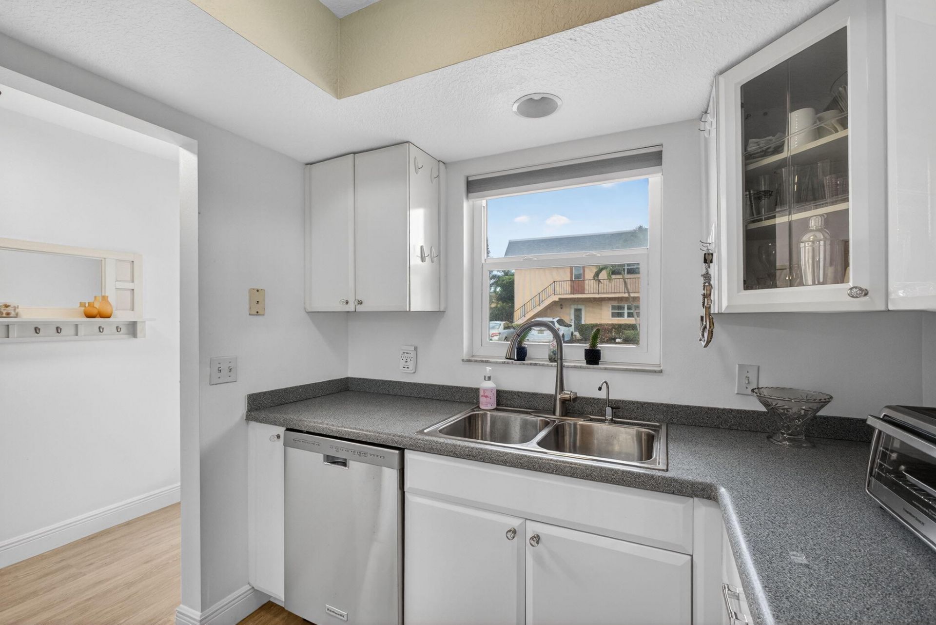 2950 SE Ocean Blvd Boulevard, Stuart, FL 34996 Photo