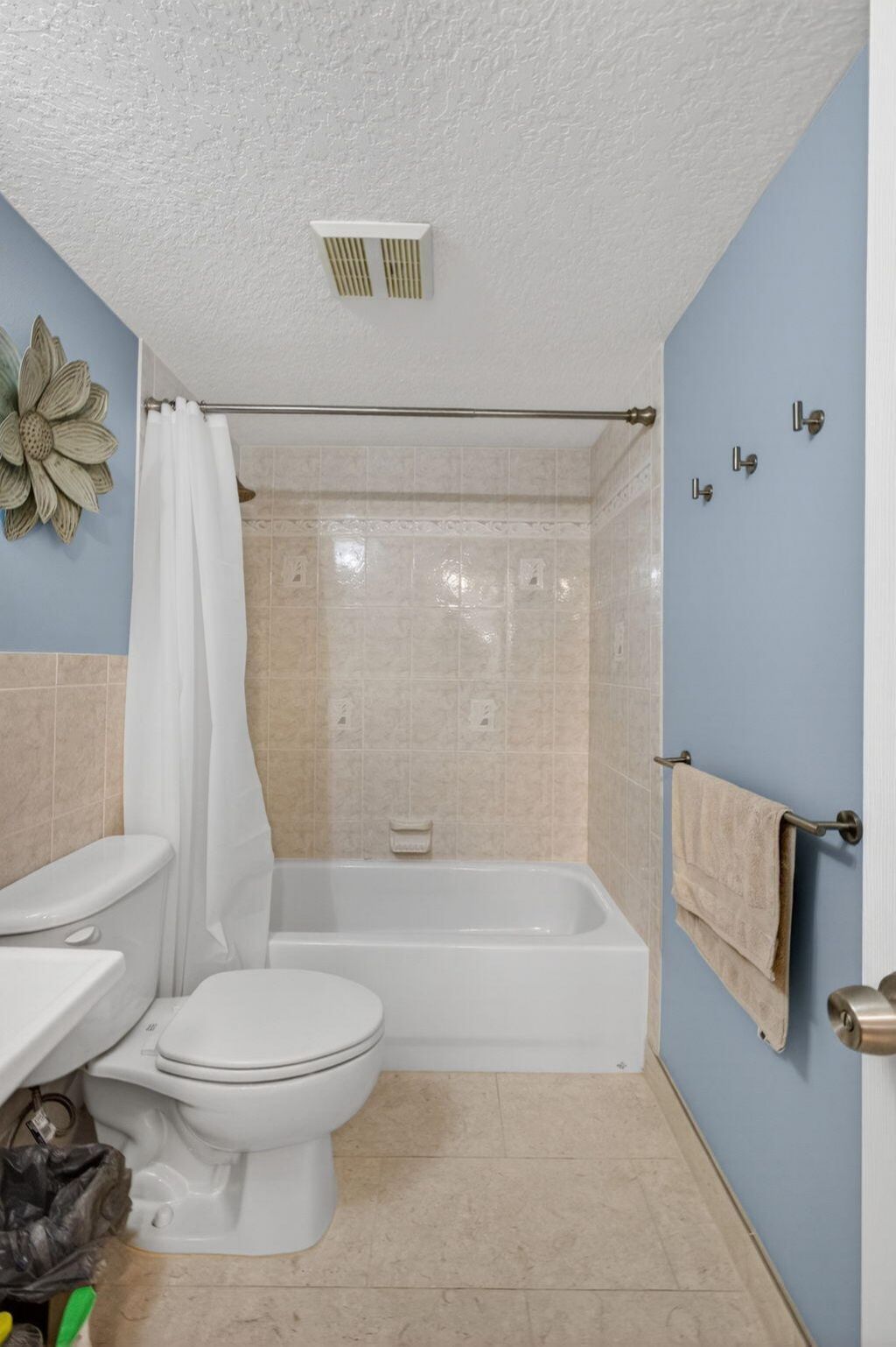 2950 SE Ocean Blvd Boulevard, Stuart, FL 34996 Photo