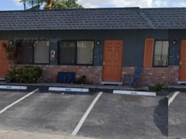 4040 NW 31st Terrace, Lauderdale Lakes, FL 33309