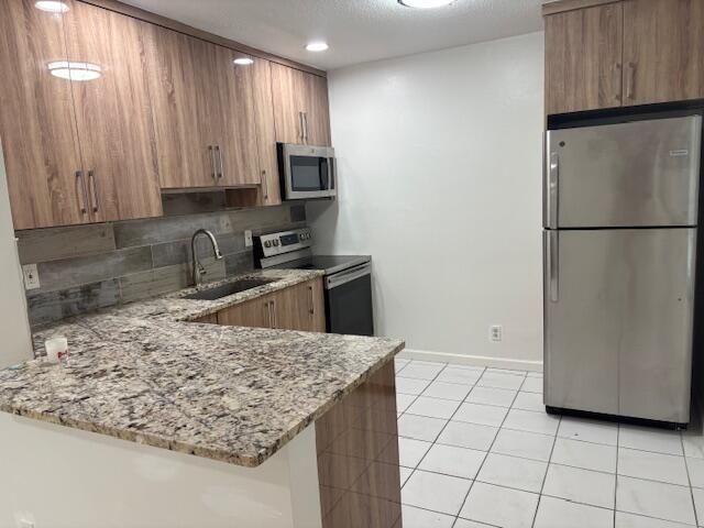 4040 NW 31st Terrace, Lauderdale Lakes, FL 33309 Photo