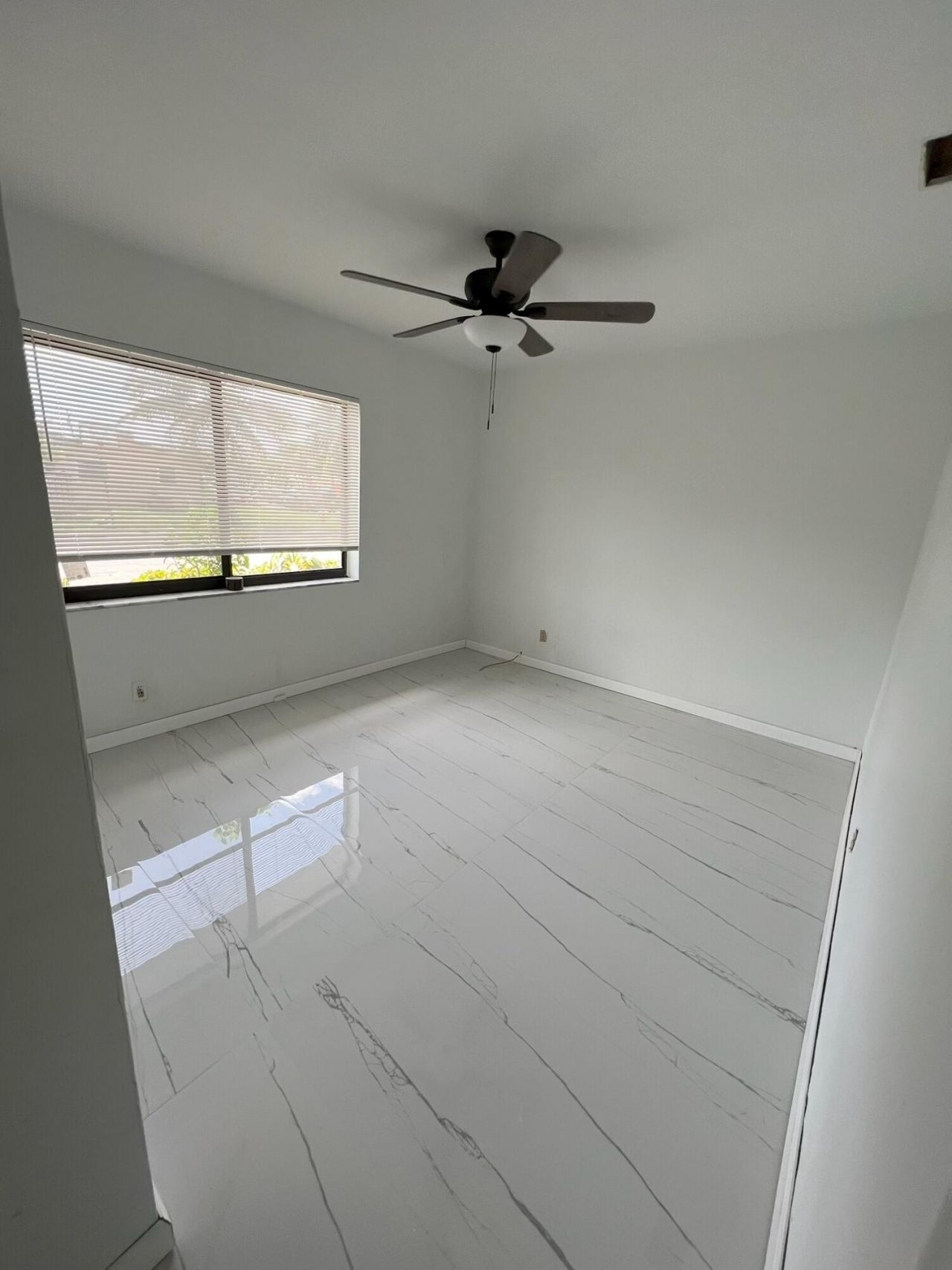 4040 NW 31st Terrace, Lauderdale Lakes, FL 33309 Photo