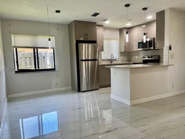 4040 NW 31st Terrace, Lauderdale Lakes, FL 33309 Photo