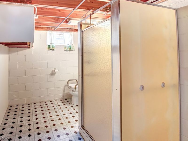 14398 Sheldon Road, Brook Park, OH 44142 Photo 15