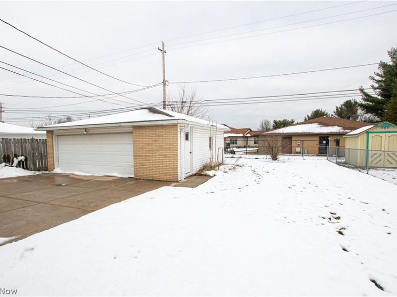 14398 Sheldon Road, Brook Park, OH 44142 Photo 20