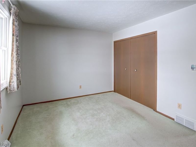 14398 Sheldon Road, Brook Park, OH 44142 Photo 9