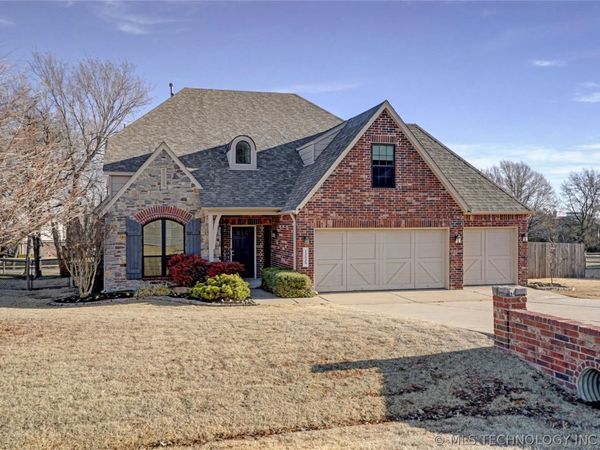 12525 Longhorn Court, Glenpool, OK 74033
