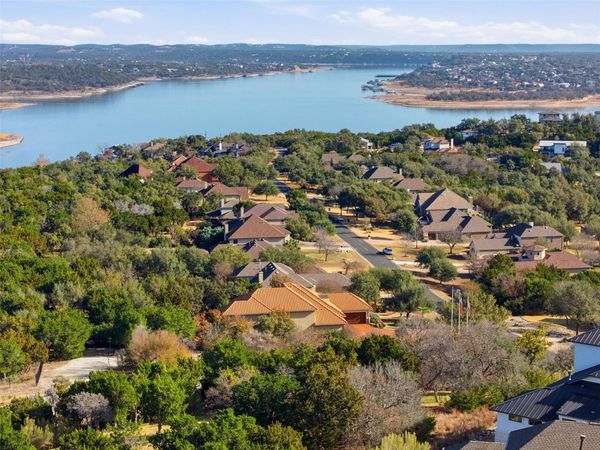 2312 Lakehurst RD, Spicewood, TX 78669