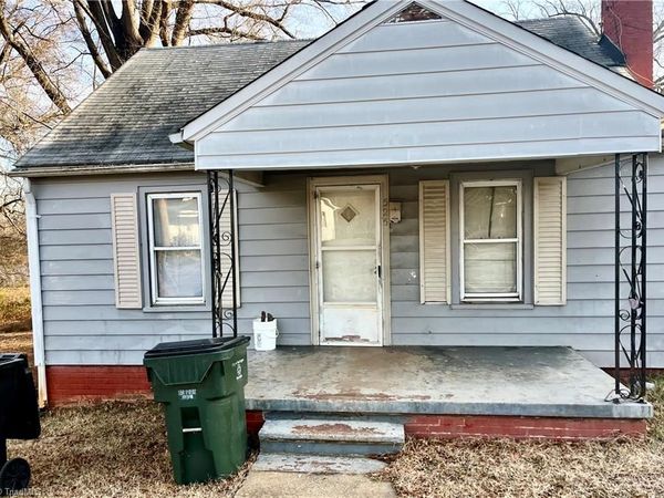 525 Lakeside Avenue, Burlington, NC 27217