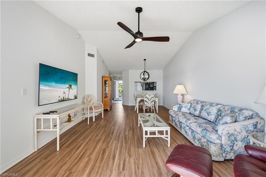 7760 Emerald Cir, Unit S202, Naples, FL 34109 Photo