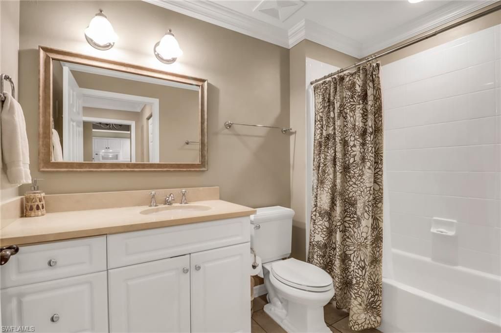 410 Bayfront Pl , Unit 2407, Naples, FL 34102 Photo