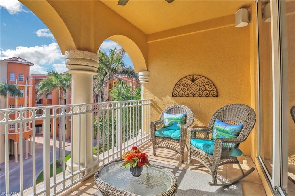 410 Bayfront Pl , Unit 2407, Naples, FL 34102 Photo