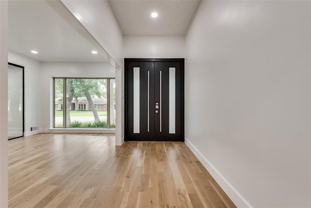 9110 Seagrove Drive, Dallas, TX 75243 Main Photo