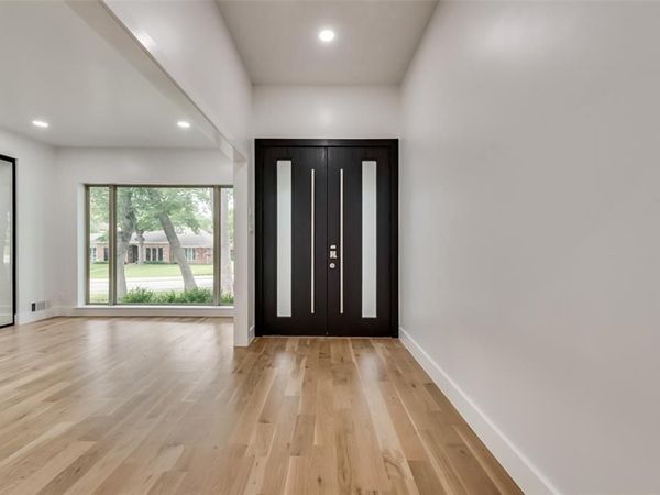 9110 Seagrove Drive, Dallas, TX 75243