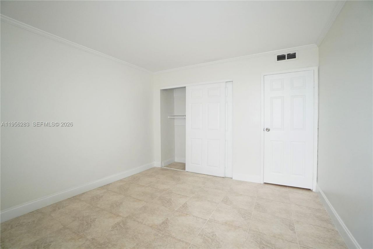 2715 Tigertail Ave, Unit 606, Miami, FL 33133 Photo