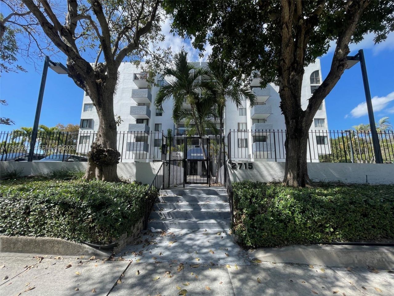 2715 Tigertail Ave, Unit 606, Miami, FL 33133 Photo