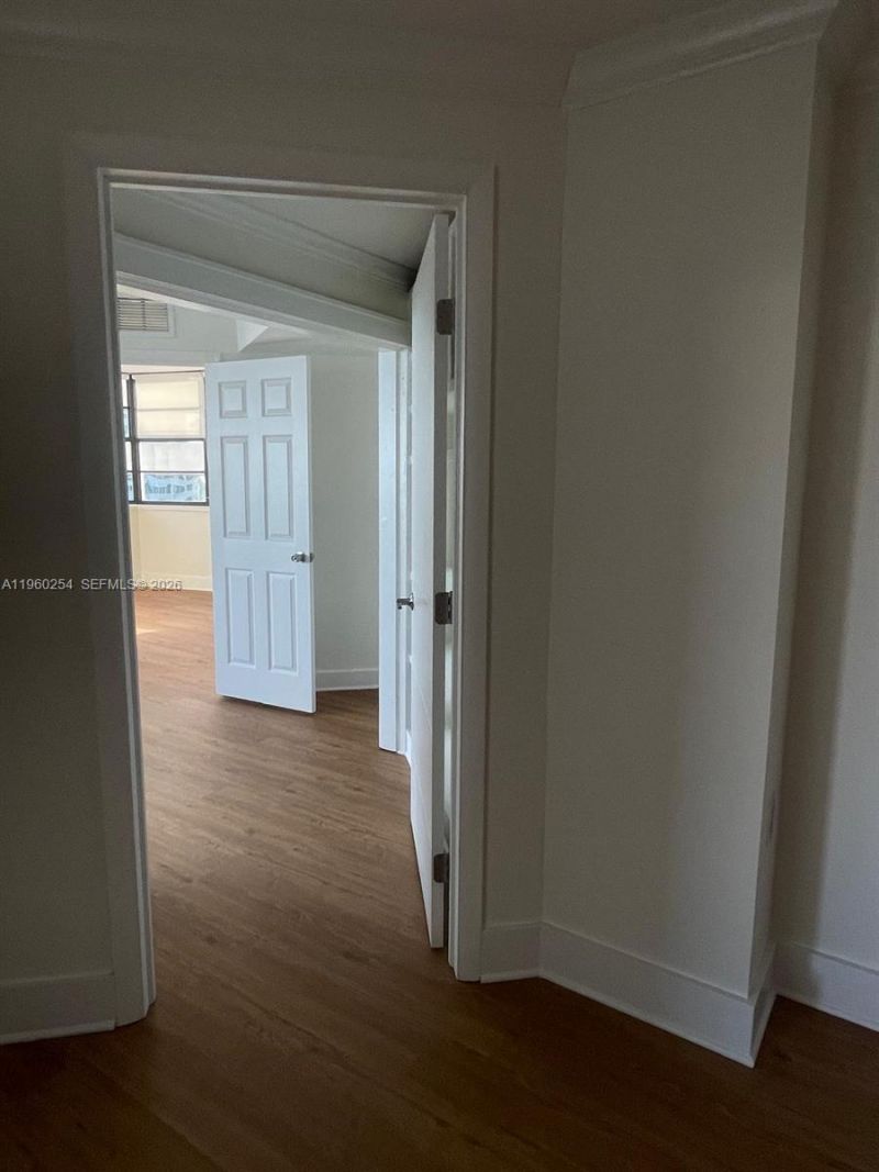 999 Brickell Bay Drive, Unit 1202, Miami, FL 33131 Photo