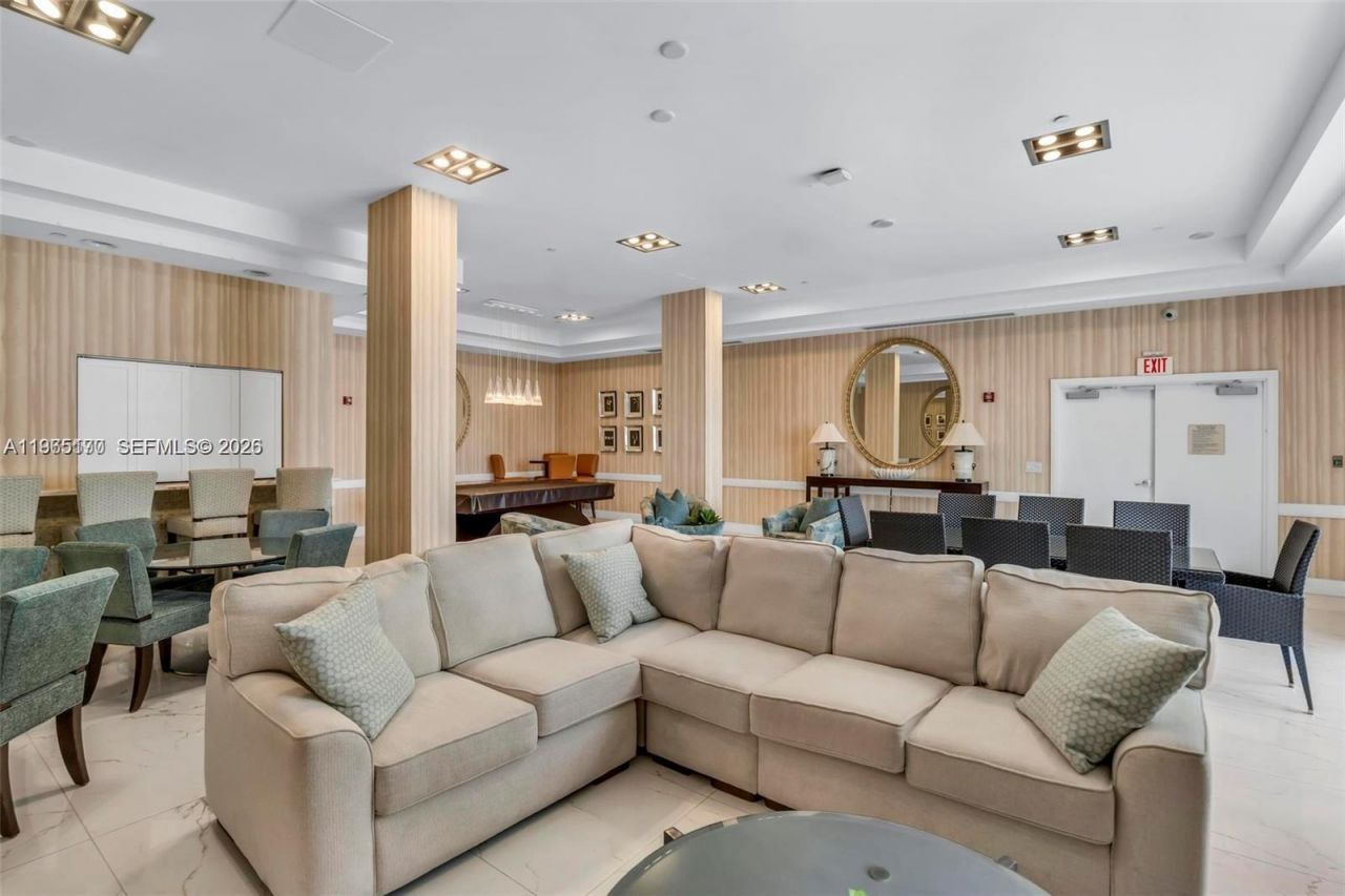 6917 Collins Ave, Unit 820, Miami Beach, FL 33141 Photo