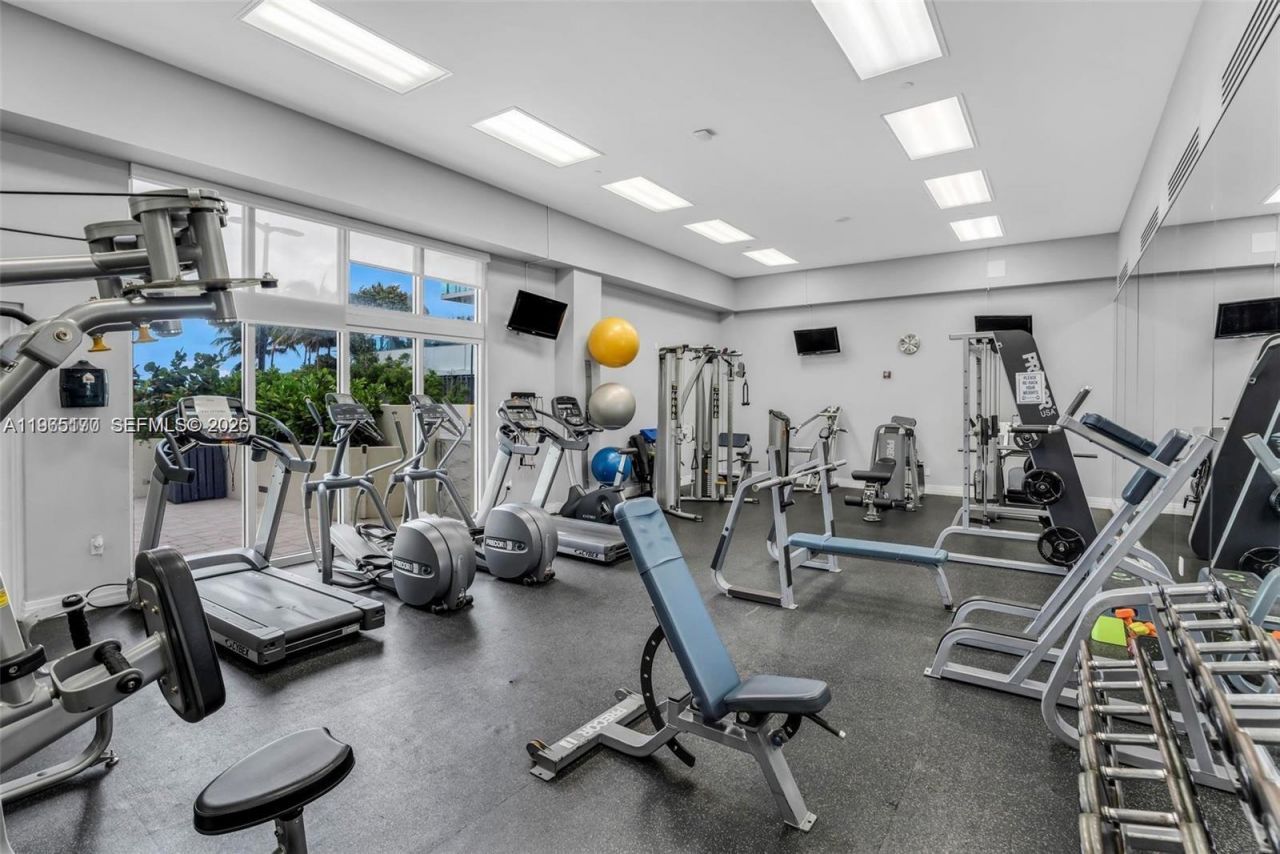 6917 Collins Ave, Unit 820, Miami Beach, FL 33141 Photo