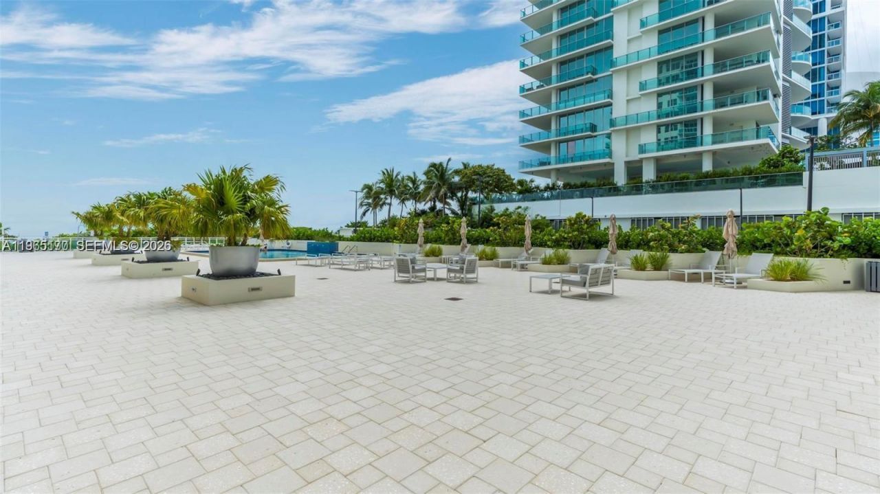 6917 Collins Ave, Unit 820, Miami Beach, FL 33141 Photo
